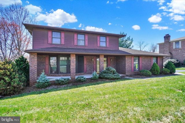 3745 STARVIEW DR, York, PA 17402