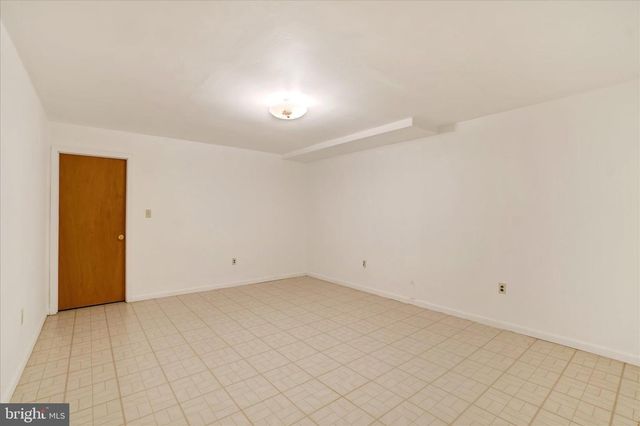 3745 STARVIEW DR, York, PA 17402