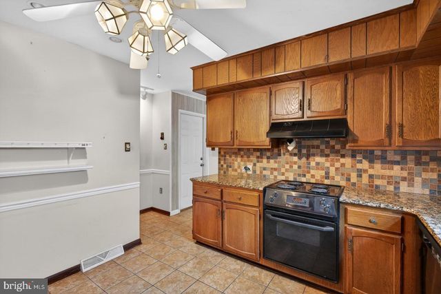 426 SIOUX DR, Mechanicsburg, PA 17050