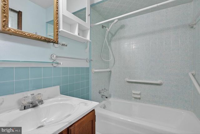 426 SIOUX DR, Mechanicsburg, PA 17050