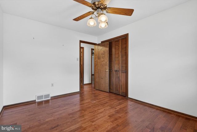 426 SIOUX DR, Mechanicsburg, PA 17050