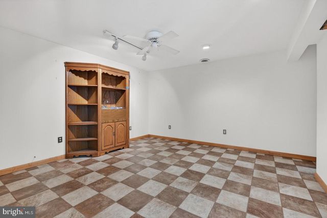 426 SIOUX DR, Mechanicsburg, PA 17050