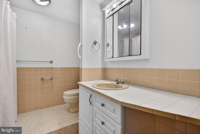 426 SIOUX DR, Mechanicsburg, PA 17050