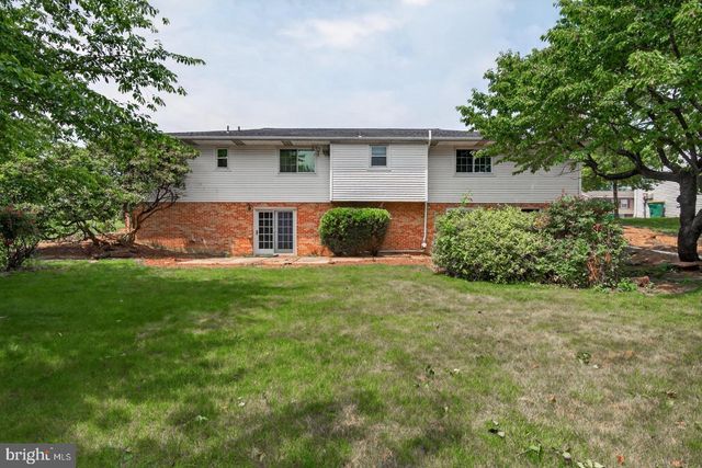 426 SIOUX DR, Mechanicsburg, PA 17050