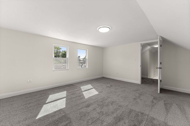 8950 S Lowe Avenue, Chicago, IL 60620