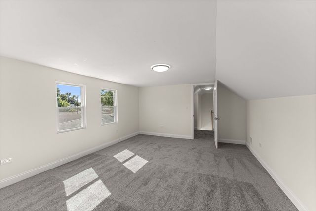 8950 S Lowe Avenue, Chicago, IL 60620