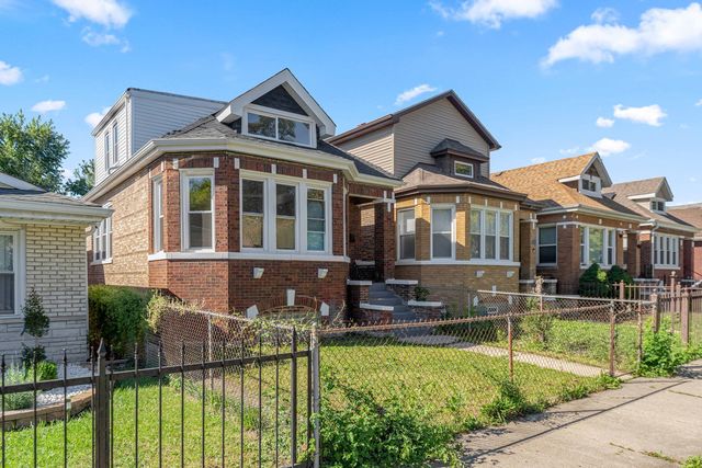 8950 S Lowe Avenue, Chicago, IL 60620