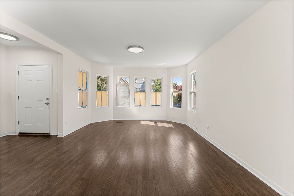 8950 S Lowe Avenue, Chicago, IL 60620 — photo 5