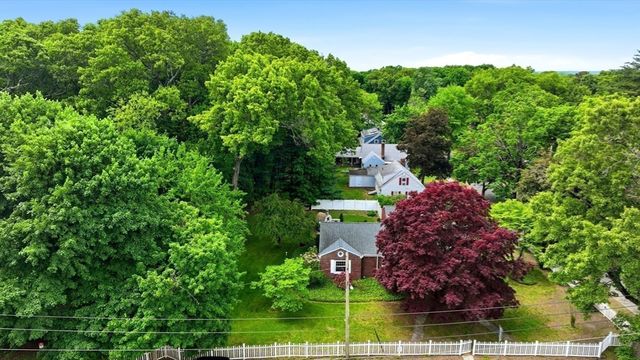 130 Connecticut Ave, Springfield, MA 01104