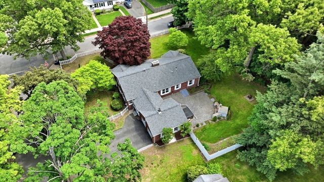 130 Connecticut Ave, Springfield, MA 01104