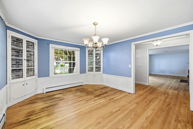 130 Connecticut Ave, Springfield, MA 01104