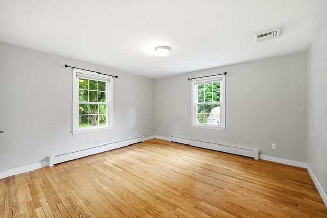 130 Connecticut Ave, Springfield, MA 01104