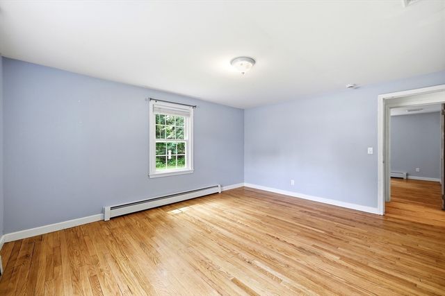130 Connecticut Ave, Springfield, MA 01104