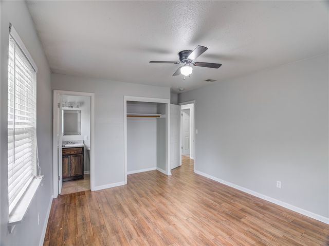 2101 Sycamore Place, Springdale, AR 72762