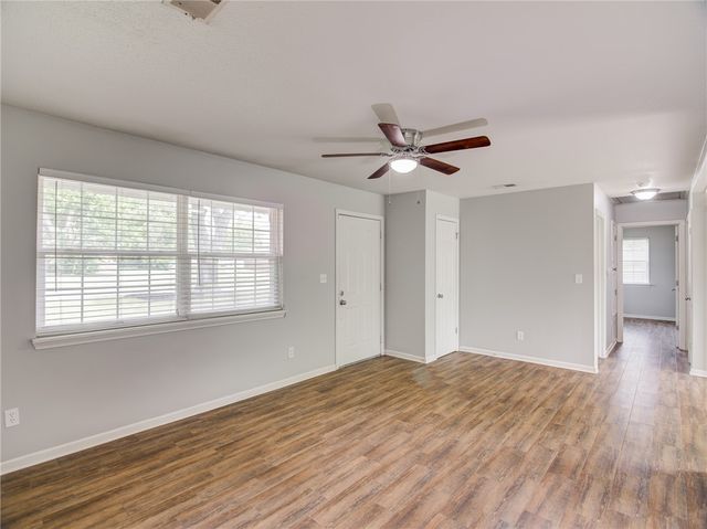 2101 Sycamore Place, Springdale, AR 72762