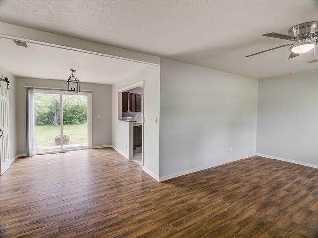 2101 Sycamore Place, Springdale, AR 72762