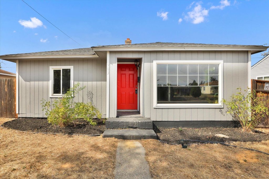 903 E Rowan Ave, Spokane, WA 99216