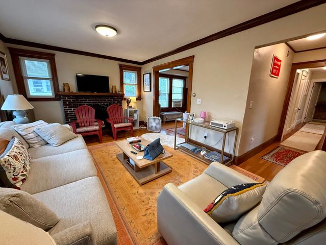 666 Belmont St 2, Watertown, MA 02472