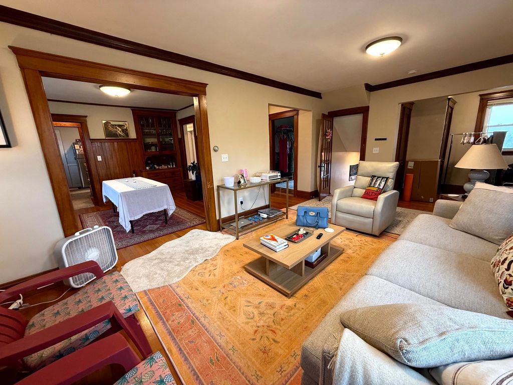 666 Belmont St 2, Watertown, MA 02472