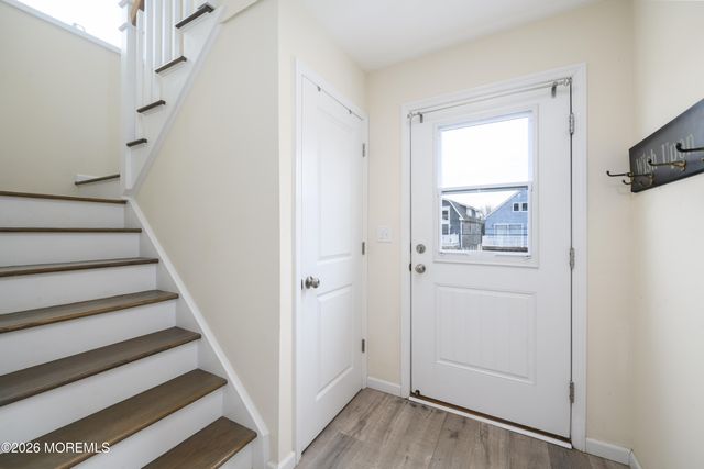 142 Black Point Road H9, Rumson, NJ 07760