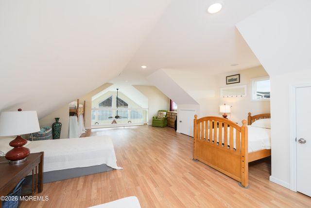 142 Black Point Road H9, Rumson, NJ 07760