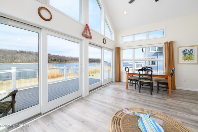 142 Black Point Road H9, Rumson, NJ 07760