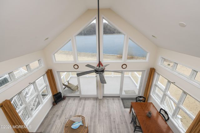 142 Black Point Road H9, Rumson, NJ 07760