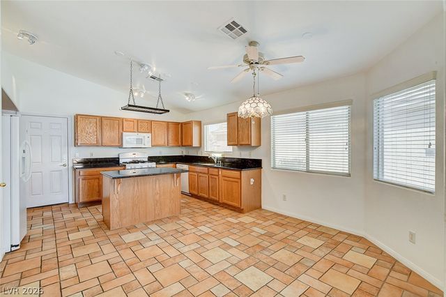 5707 Great Eagle Court, Las Vegas, NV 89122