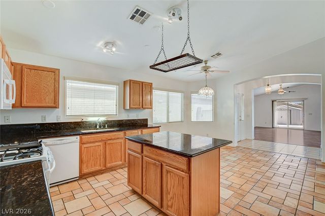 5707 Great Eagle Court, Las Vegas, NV 89122