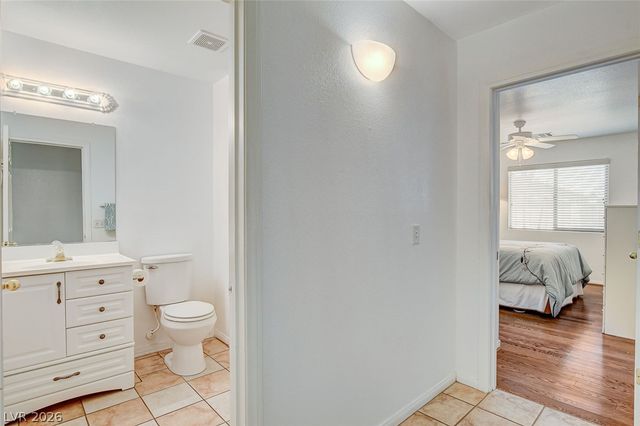 5707 Great Eagle Court, Las Vegas, NV 89122