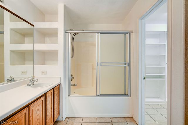 5707 Great Eagle Court, Las Vegas, NV 89122