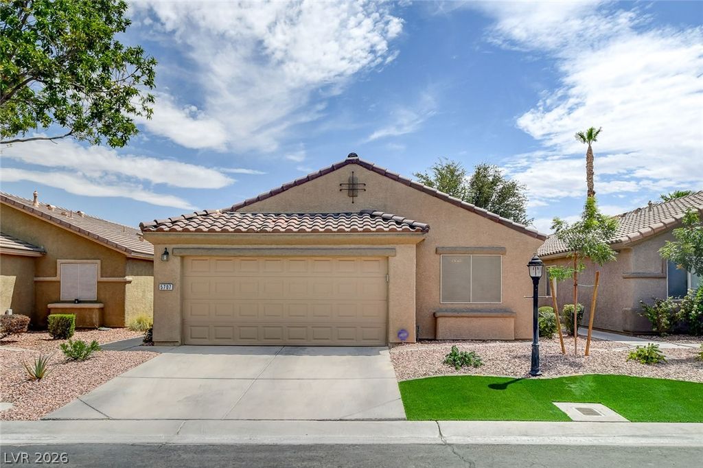 5707 Great Eagle Court, Las Vegas, NV 89122