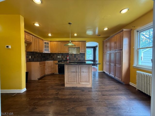 525 Sycamore St, Rahway City, NJ 07065