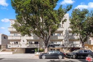 12011 Goshen Avenue 301, Los Angeles, CA 90049