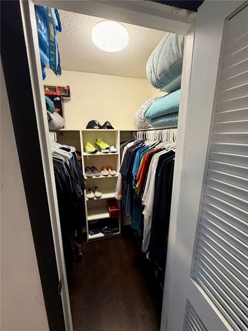 3233 TEAL AVENUE, Sarasota, FL 34232