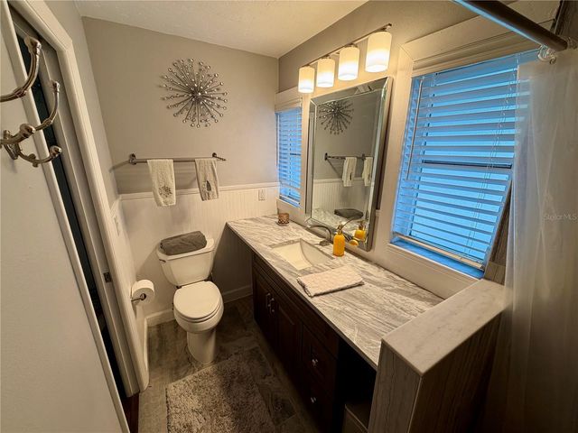 3233 TEAL AVENUE, Sarasota, FL 34232