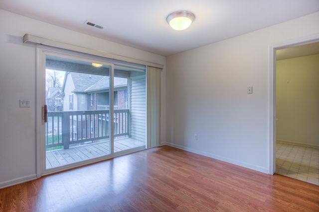 28471 Carlton Way Drive 92, Novi City, MI 48375