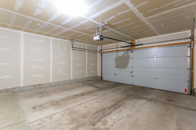 28471 Carlton Way Drive 92, Novi City, MI 48375