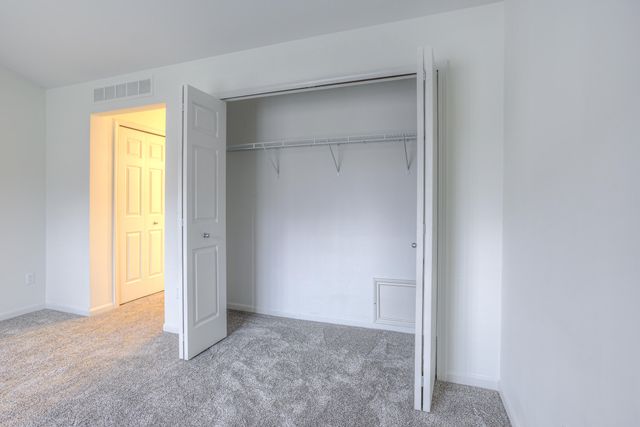 28471 Carlton Way Drive 92, Novi City, MI 48375