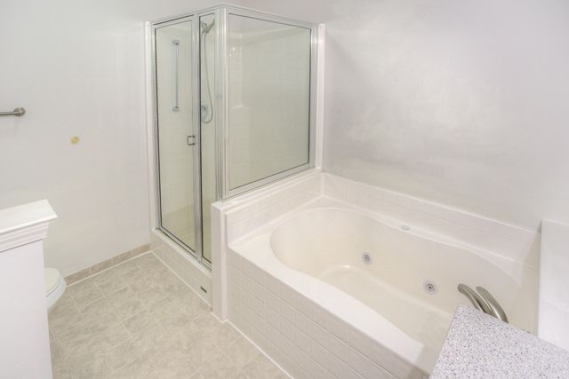 28471 Carlton Way Drive 92, Novi City, MI 48375