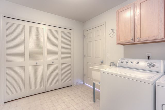 28471 Carlton Way Drive 92, Novi City, MI 48375