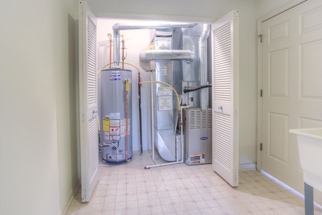 28471 Carlton Way Drive 92, Novi City, MI 48375