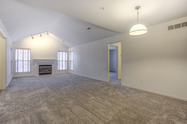 28471 Carlton Way Drive 92, Novi City, MI 48375