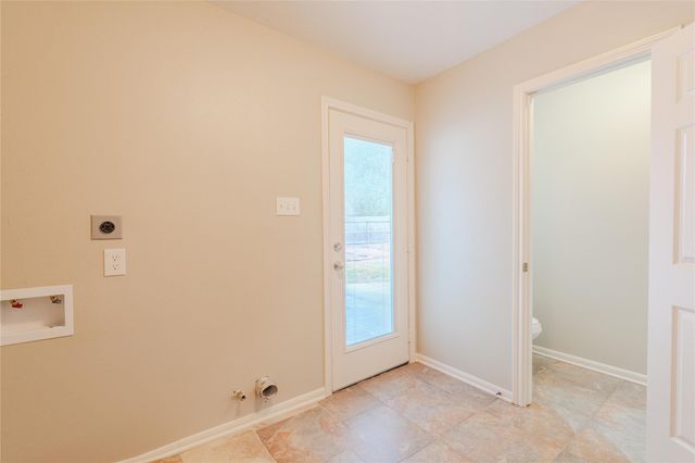 5938 Theall Road, Houston, TX 77066