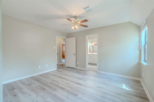 5938 Theall Road, Houston, TX 77066