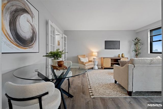 1225 John F Kennedy 9H, Bayonne, NJ 07002