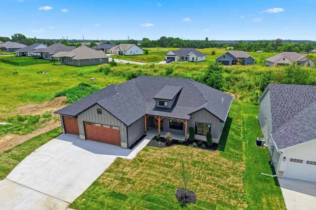 4608 CHAMBERS BAY DR, Columbia, MO 65201
