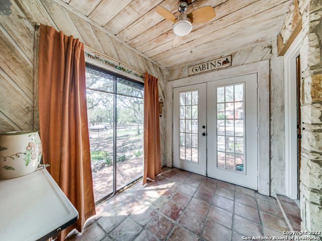 3772 spring branch, Spring Branch, TX 78070