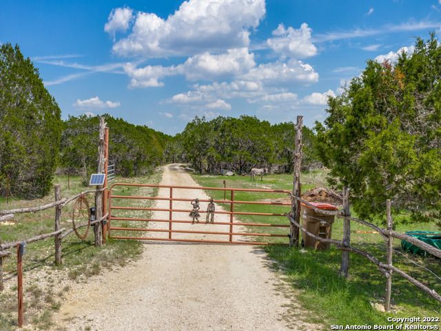 3772 spring branch, Spring Branch, TX 78070