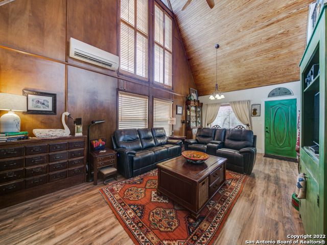 3772 spring branch, Spring Branch, TX 78070